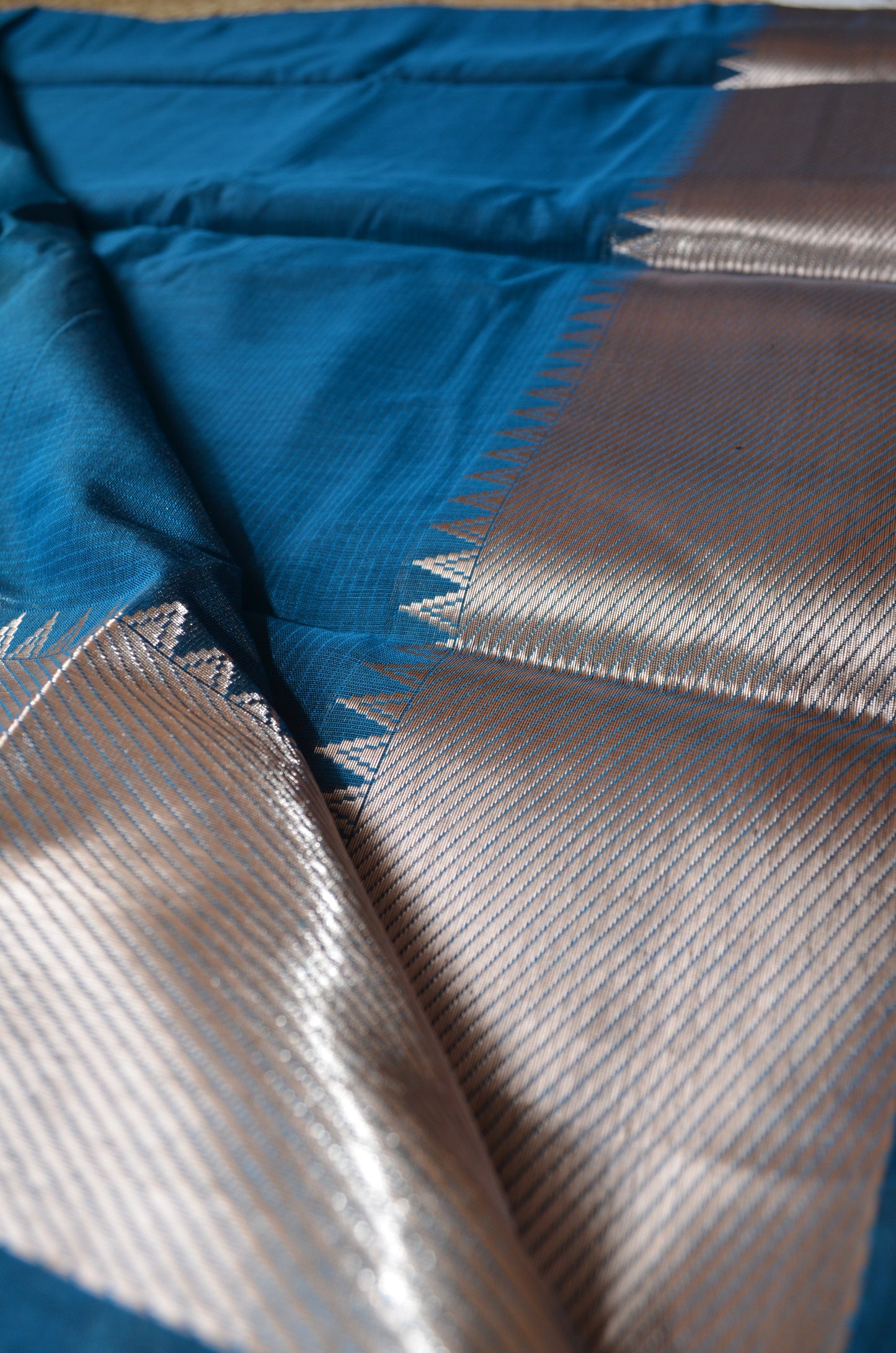 Cyan Mangalagiri Cotton Silk Handloom Saree