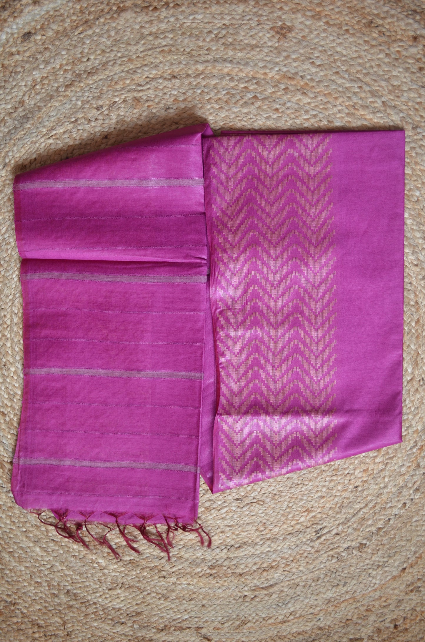 Magenta Contemporary Thread Work Vegan Silk Handloom Saree