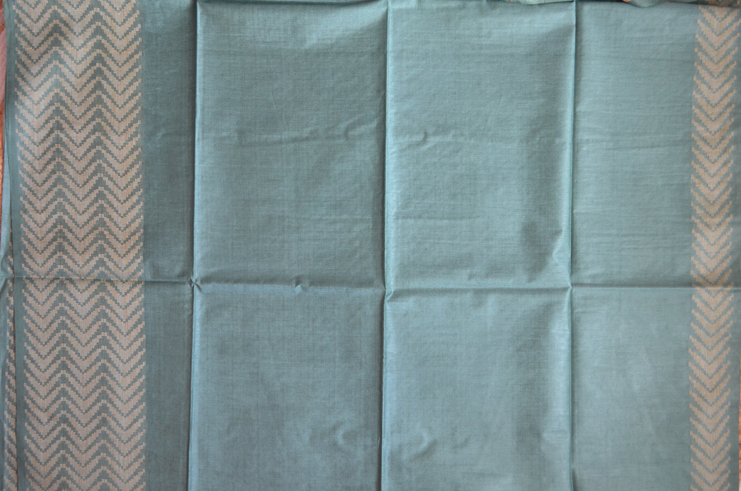 Bottle Green Contemporary Thread Work Vegan Silk Handloom Saree