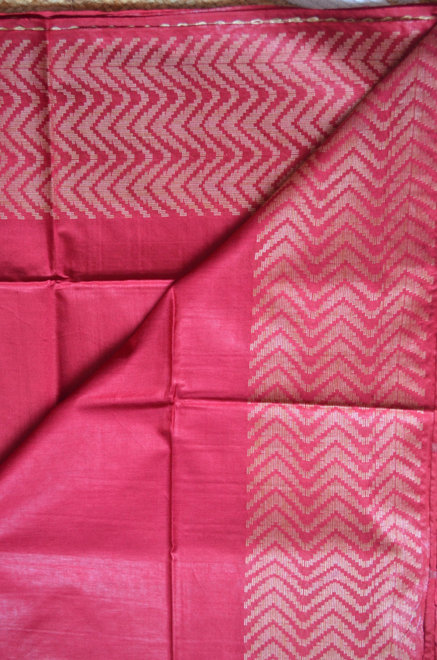 Rouge Contemporary Thread Work Vegan Silk Handloom Saree