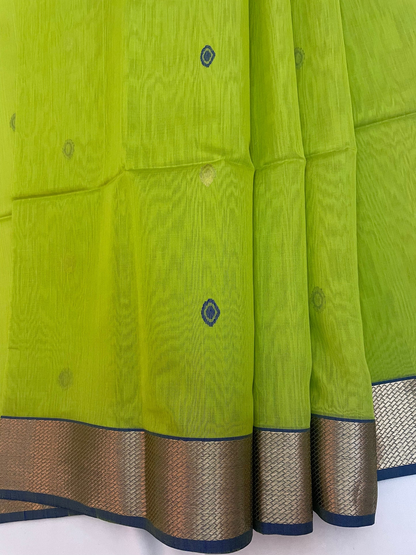 Lime Maheshwari Pure Silk Handloom Saree with Metal Zari