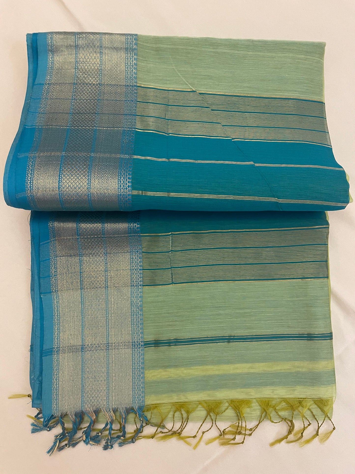 Light Pista Maheshwari Pure Silk Handloom Saree with Metal Zari