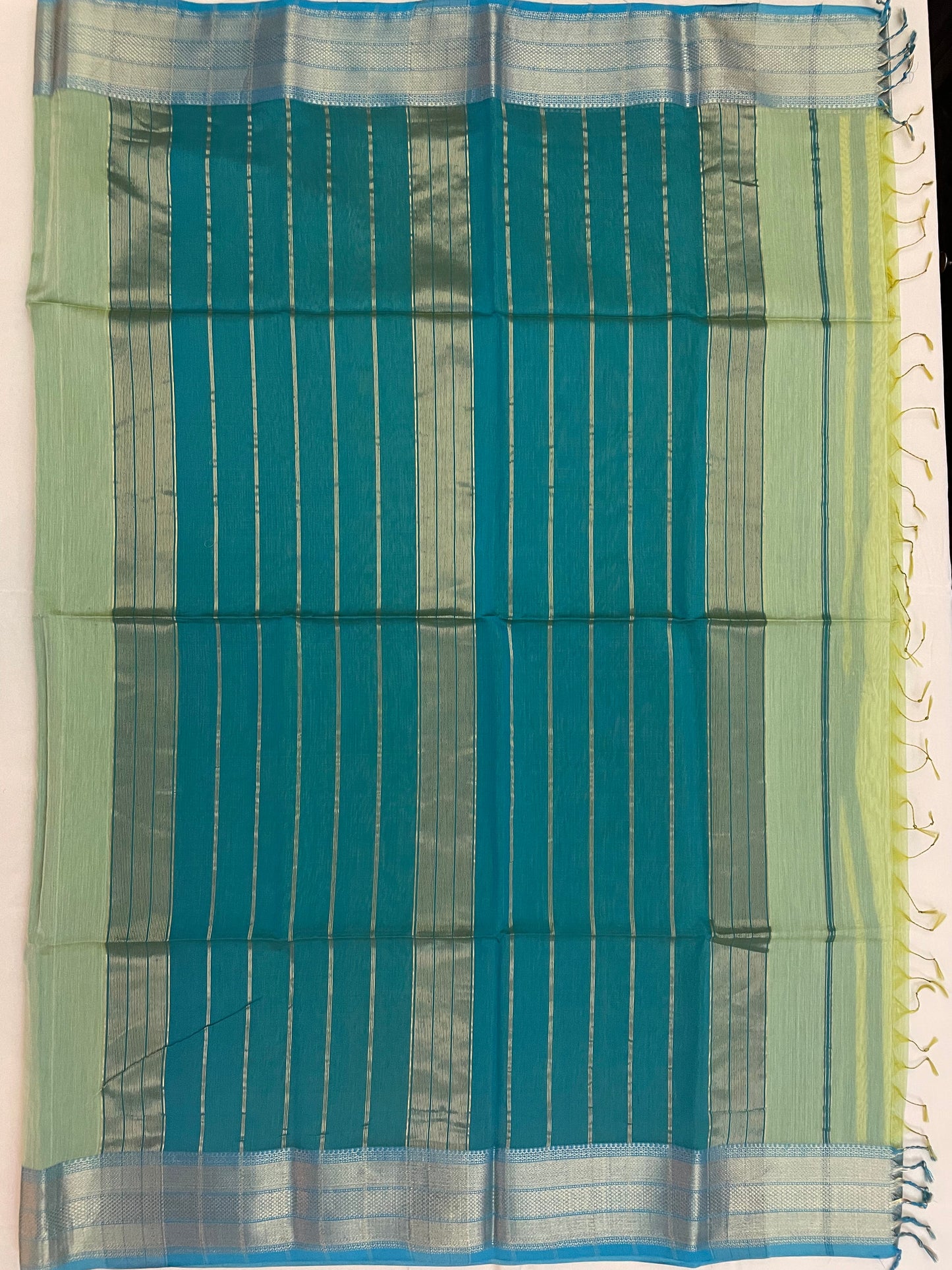 Light Pista Maheshwari Pure Silk Handloom Saree with Metal Zari