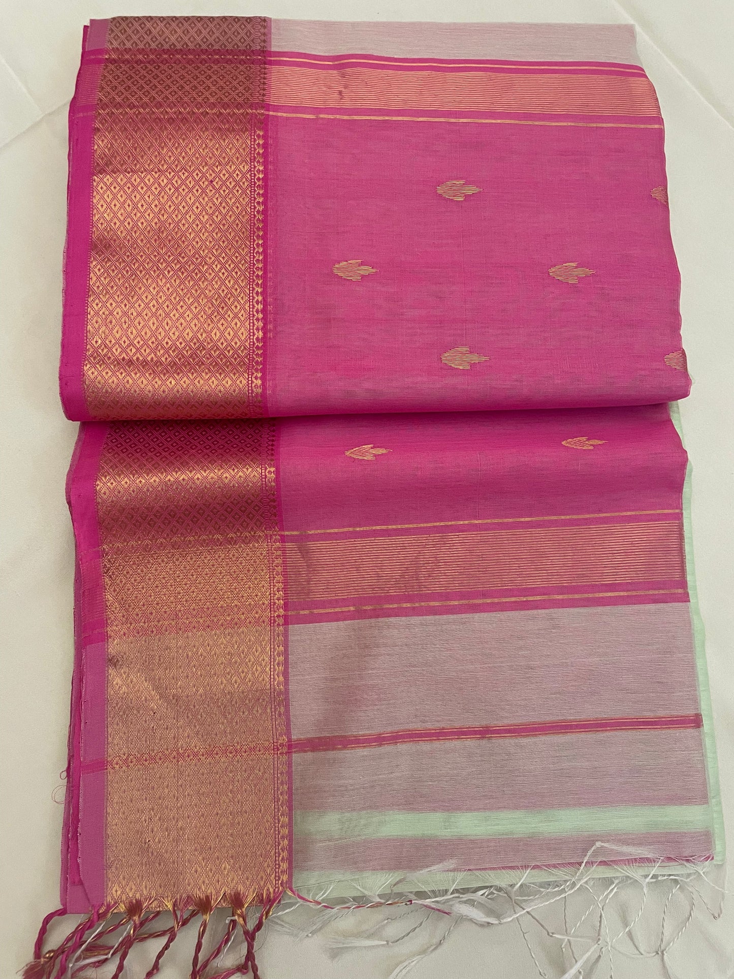 Light Sea Grean Maheshwari Pure Silk Handloom Saree with Metal Zari
