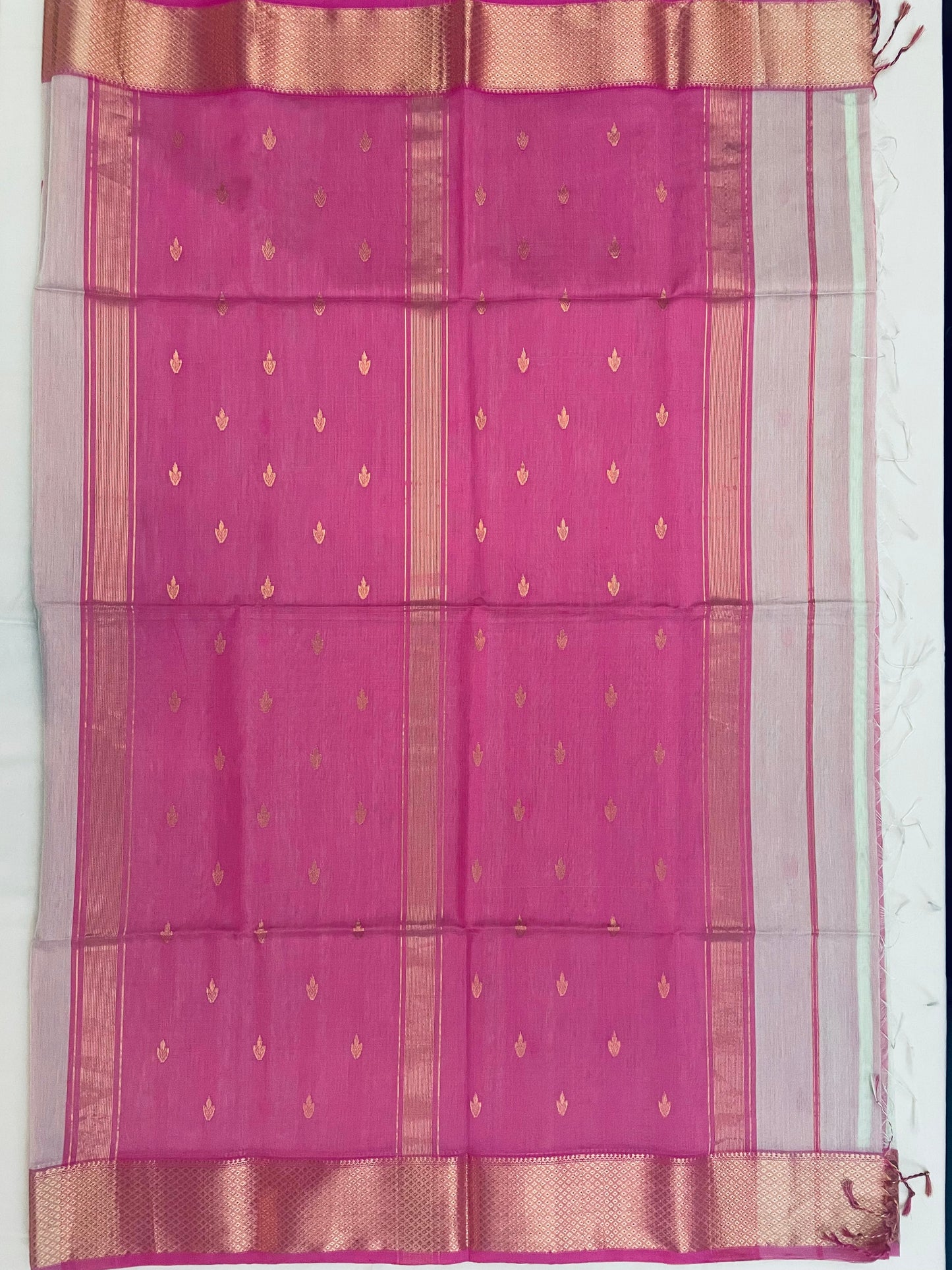 Light Sea Grean Maheshwari Pure Silk Handloom Saree with Metal Zari