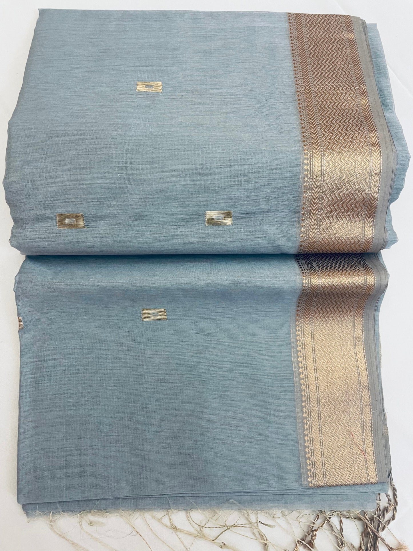 Grey Maheshwari Pure Silk Handloom Saree with Metal Zari