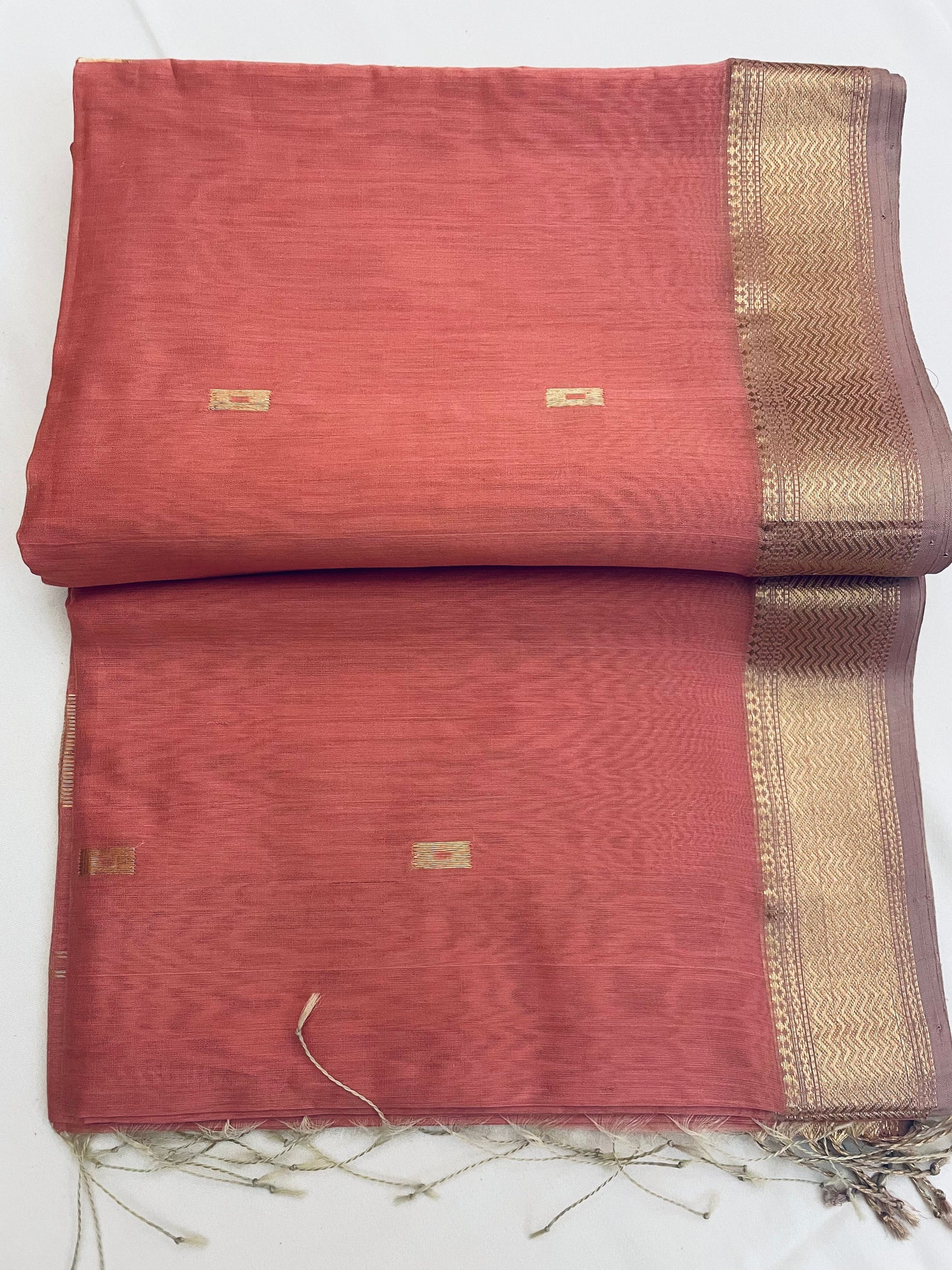 Peach Maheshwari Pure Silk Handloom Saree with Metal Zari