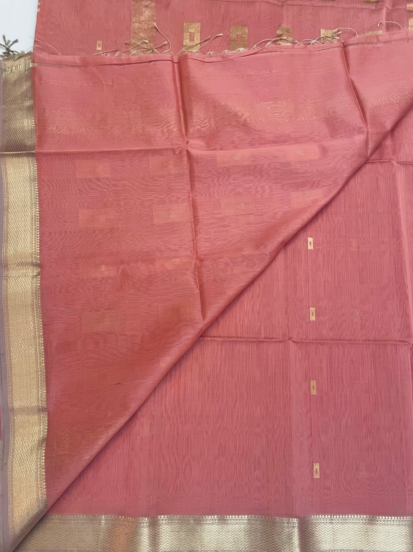 Peach Maheshwari Pure Silk Handloom Saree with Metal Zari