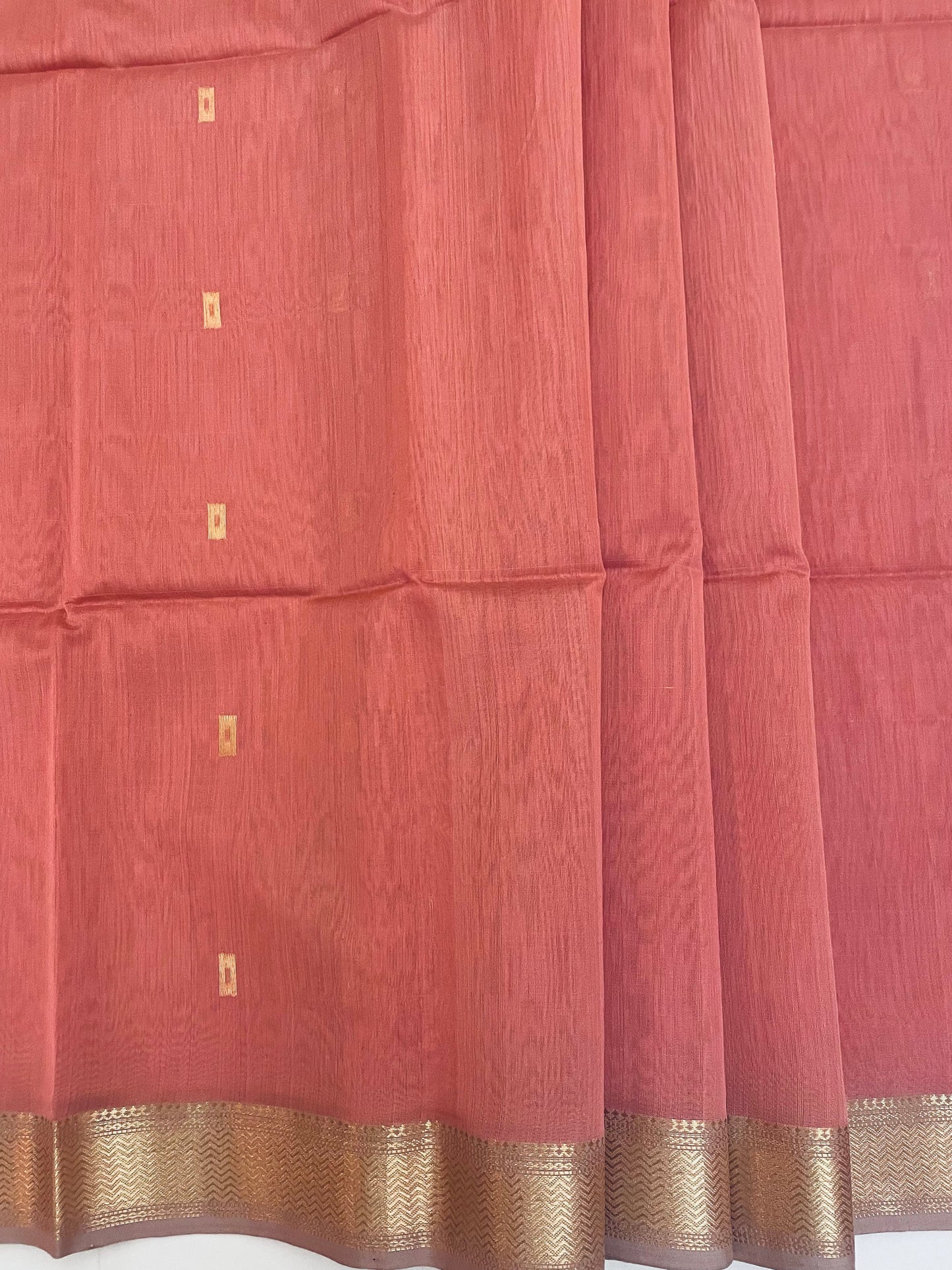 Peach Maheshwari Pure Silk Handloom Saree with Metal Zari