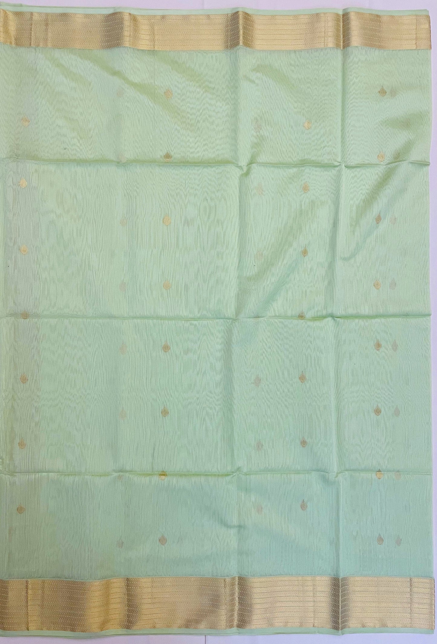 Light Sea Green Maheshwari Pure Silk Handloom Saree with Metal Zari