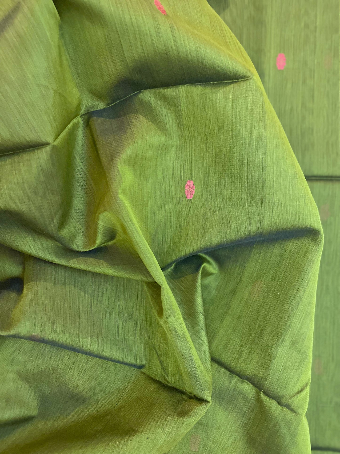 Mehndi Maheshwari Pure Silk Handloom Saree with Thread Zari