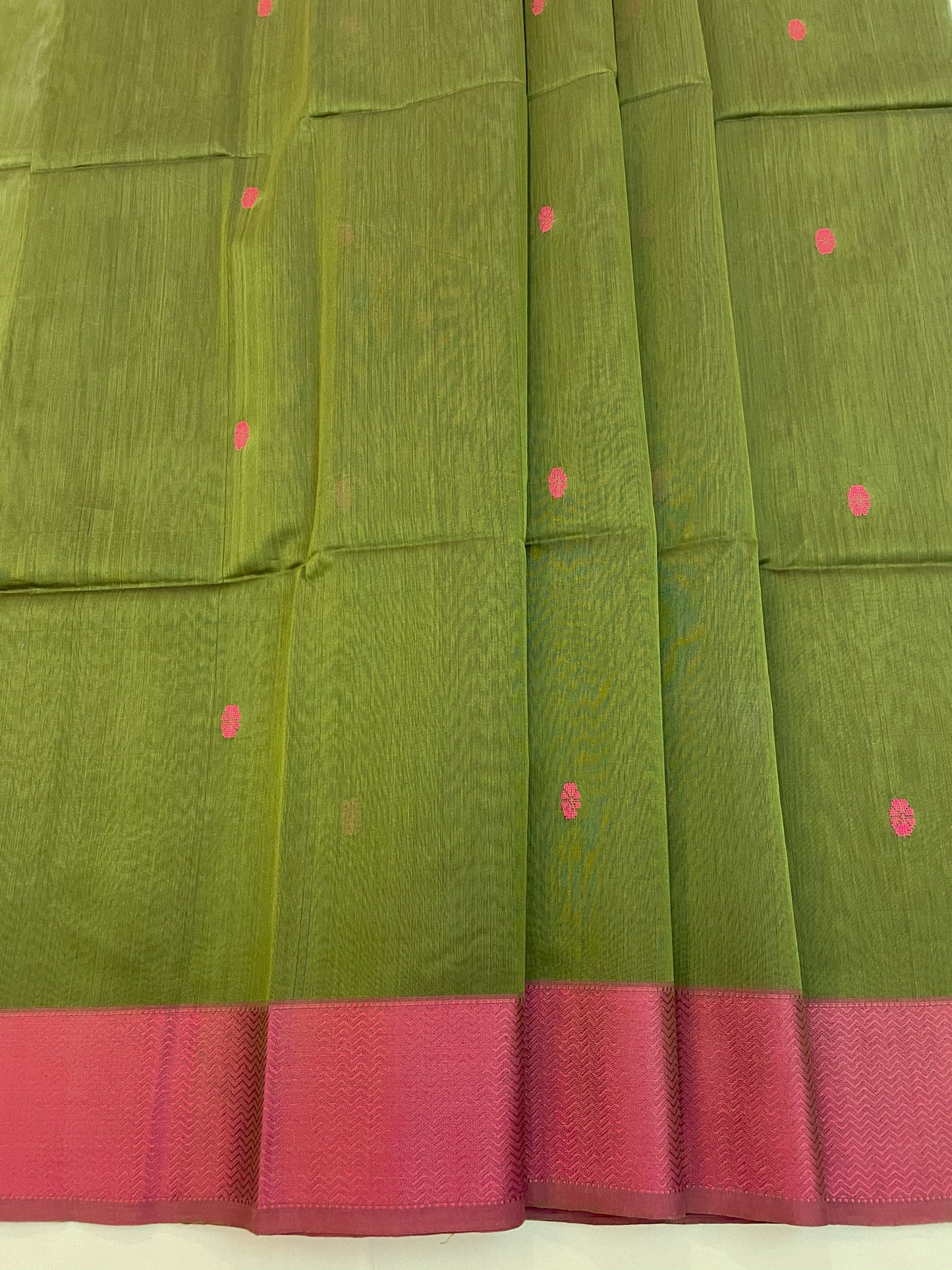 Mehndi Maheshwari Pure Silk Handloom Saree with Thread Zari
