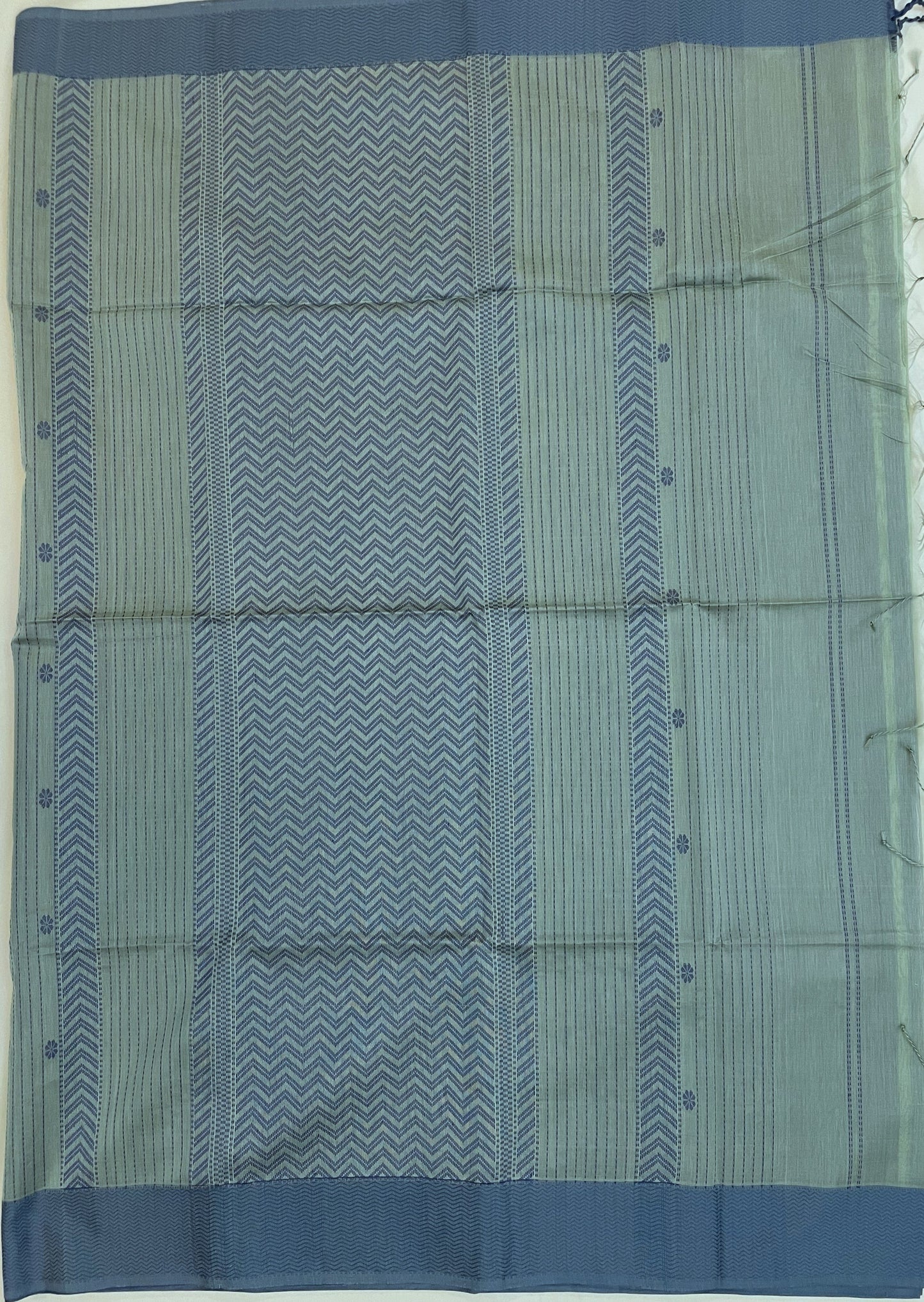 Light Teal Maheshwari Pure Silk Handloom Saree with Thread Zari