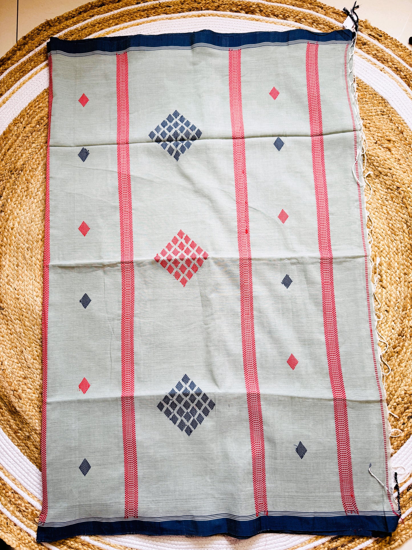 Seafoam Grey Buttery Mul Cotton Bengal Muslin Handloom Saree