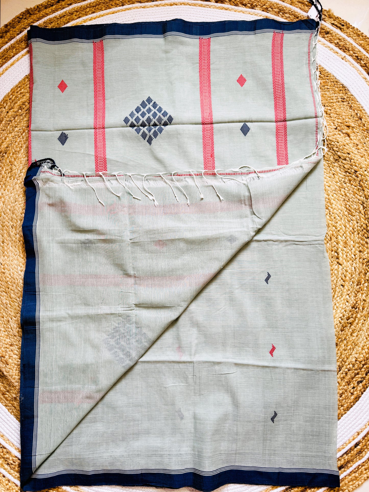 Seafoam Grey Buttery Mul Cotton Bengal Muslin Handloom Saree