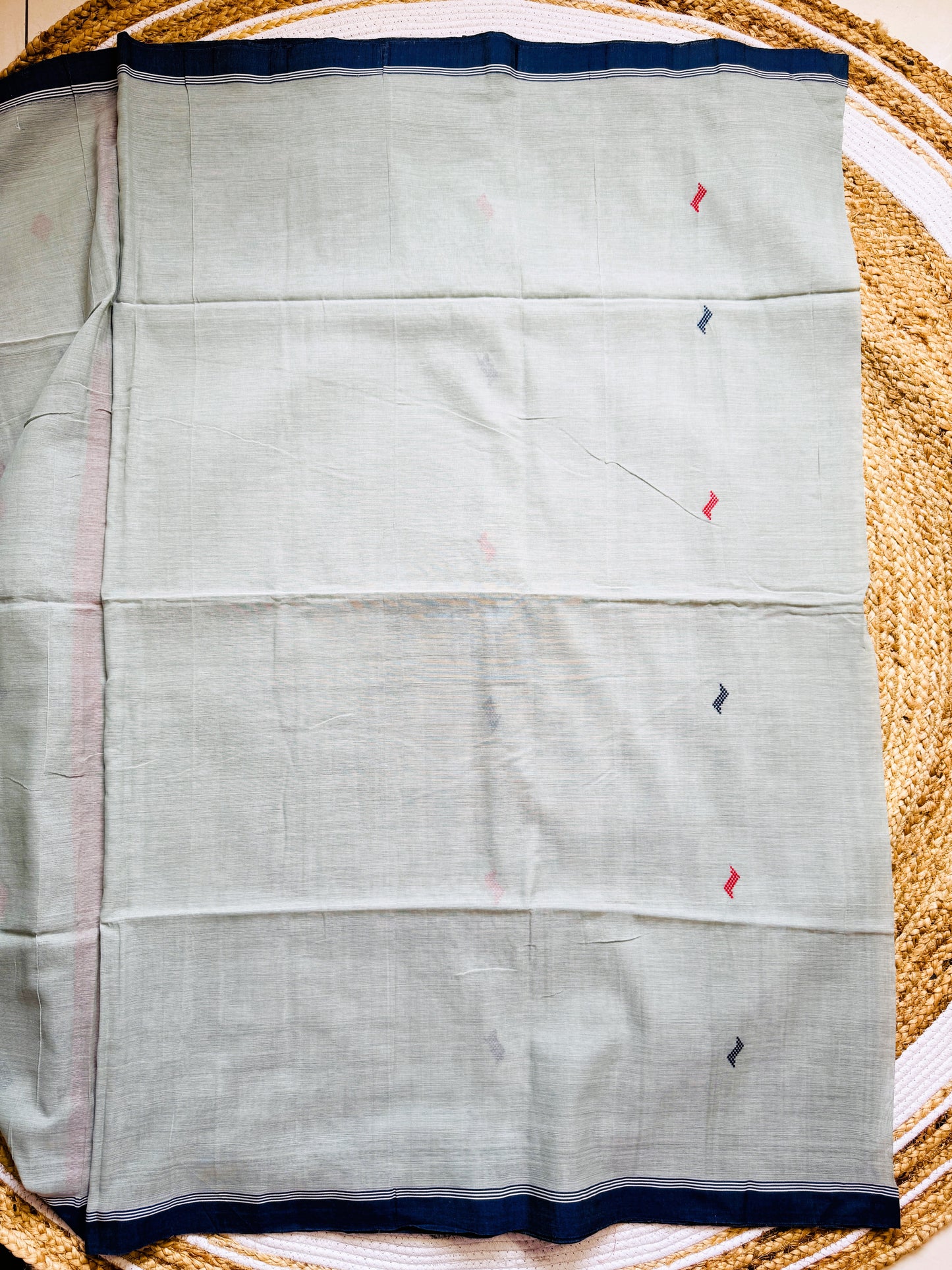 Seafoam Grey Buttery Mul Cotton Bengal Muslin Handloom Saree