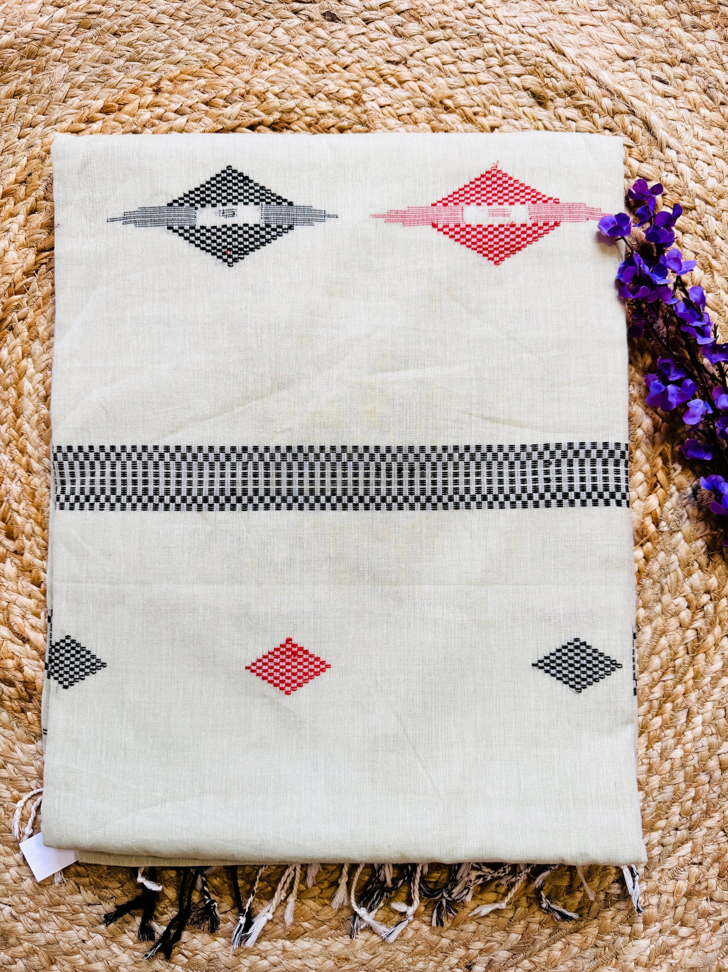 Beige Buttery Mul Cotton Bengal Muslin Handloom Saree