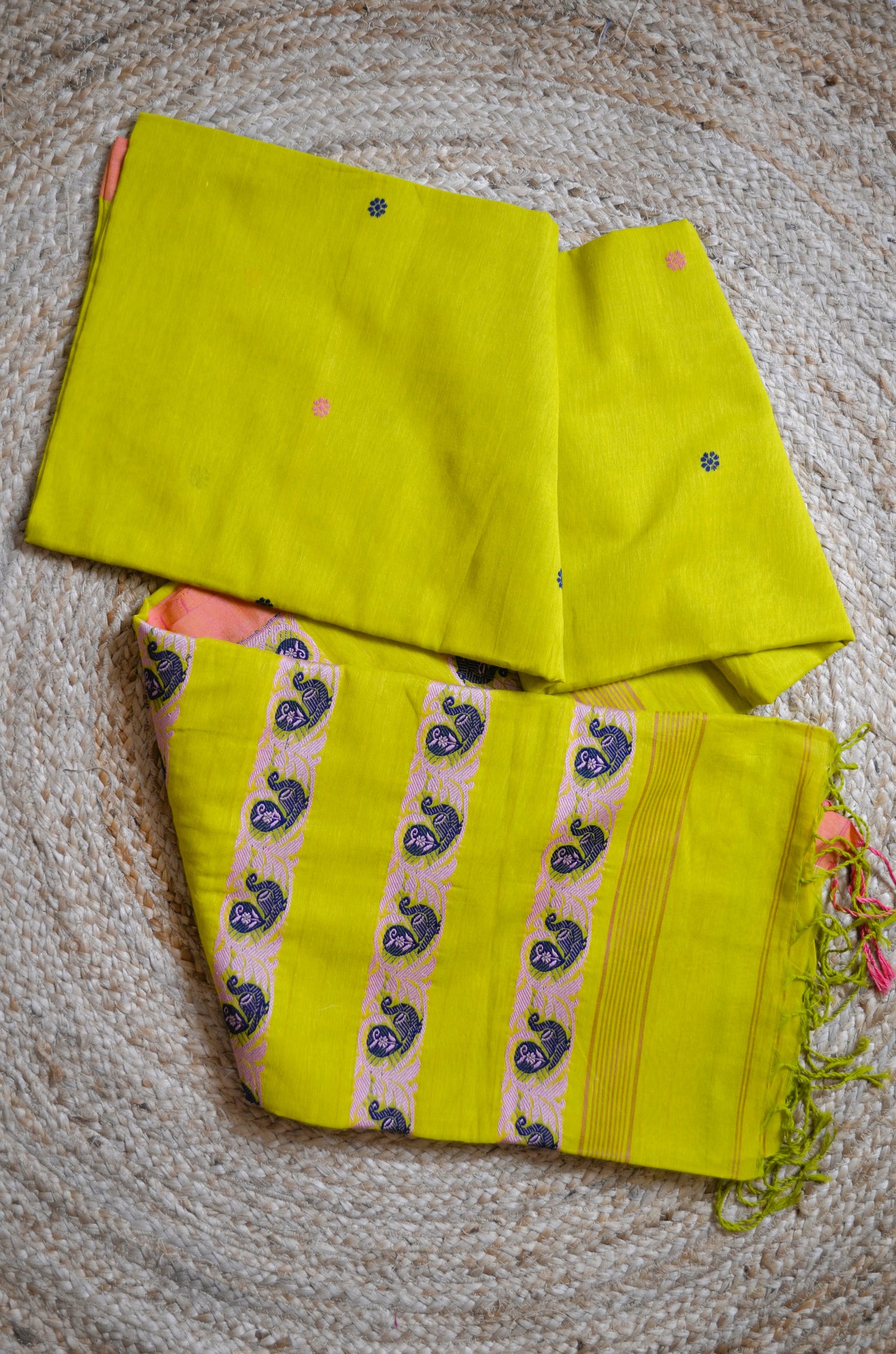 Lemon Buttery Mul Cotton Bengal Muslin Handloom Saree