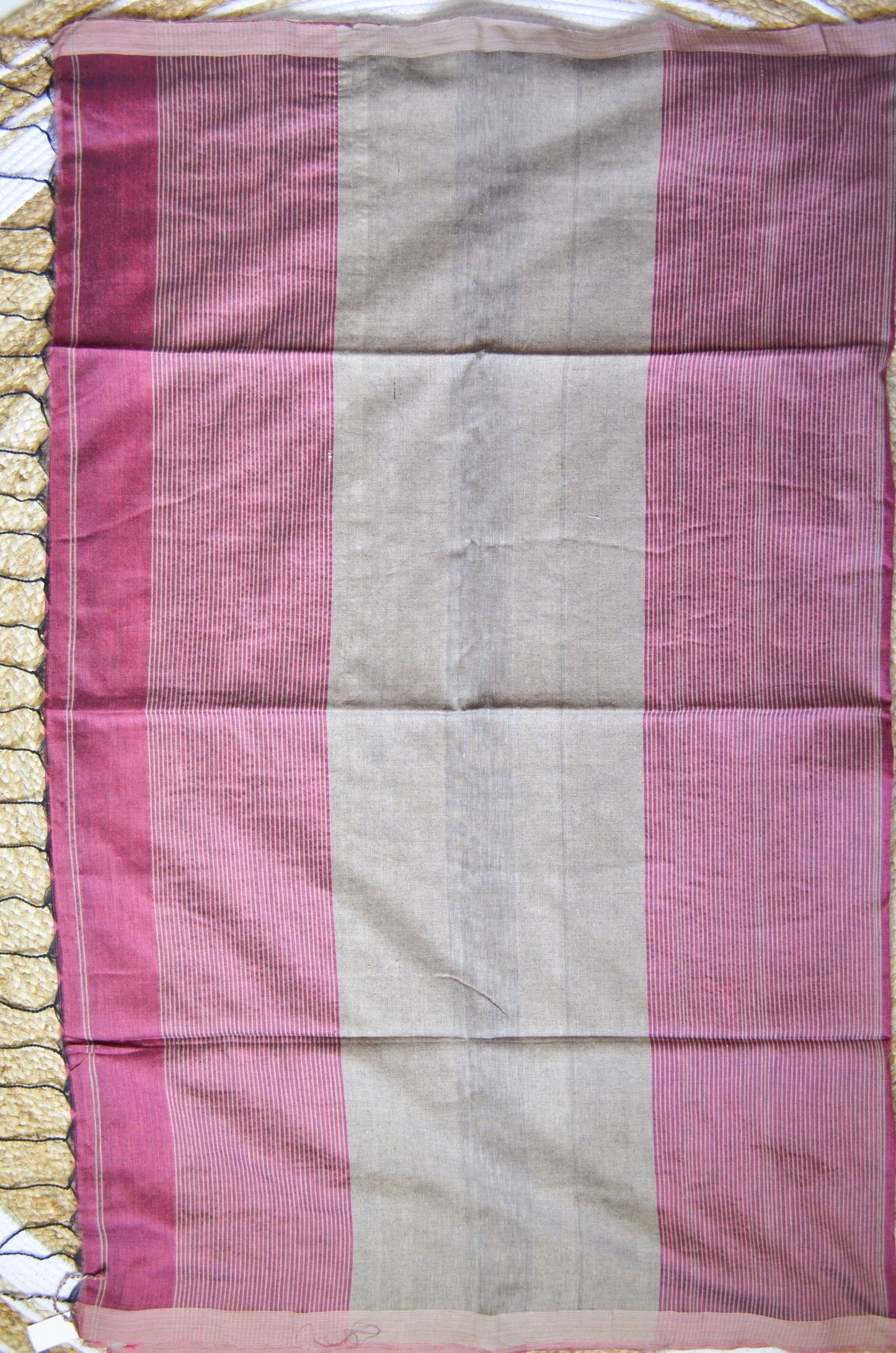 Maroon Buttery Mul Cotton Bengal Muslin Ghicha Handloom Saree