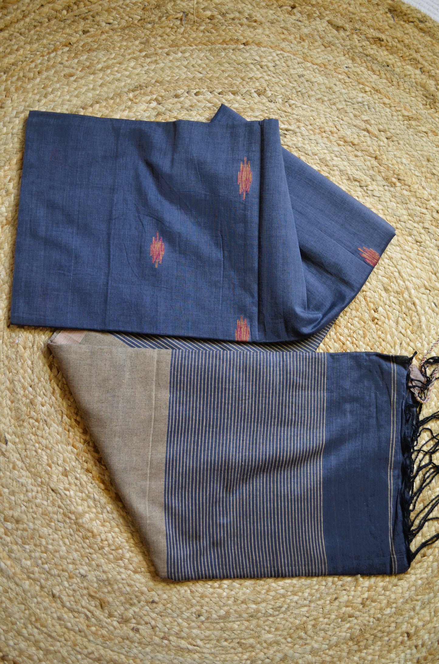 Steel Buttery Mul Cotton Bengal Muslin Ghicha Handloom Saree