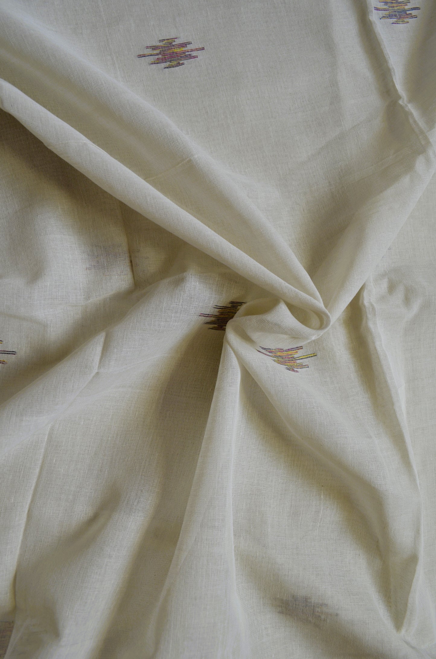 Beige Buttery Mul Cotton Bengal Muslin Handloom Saree