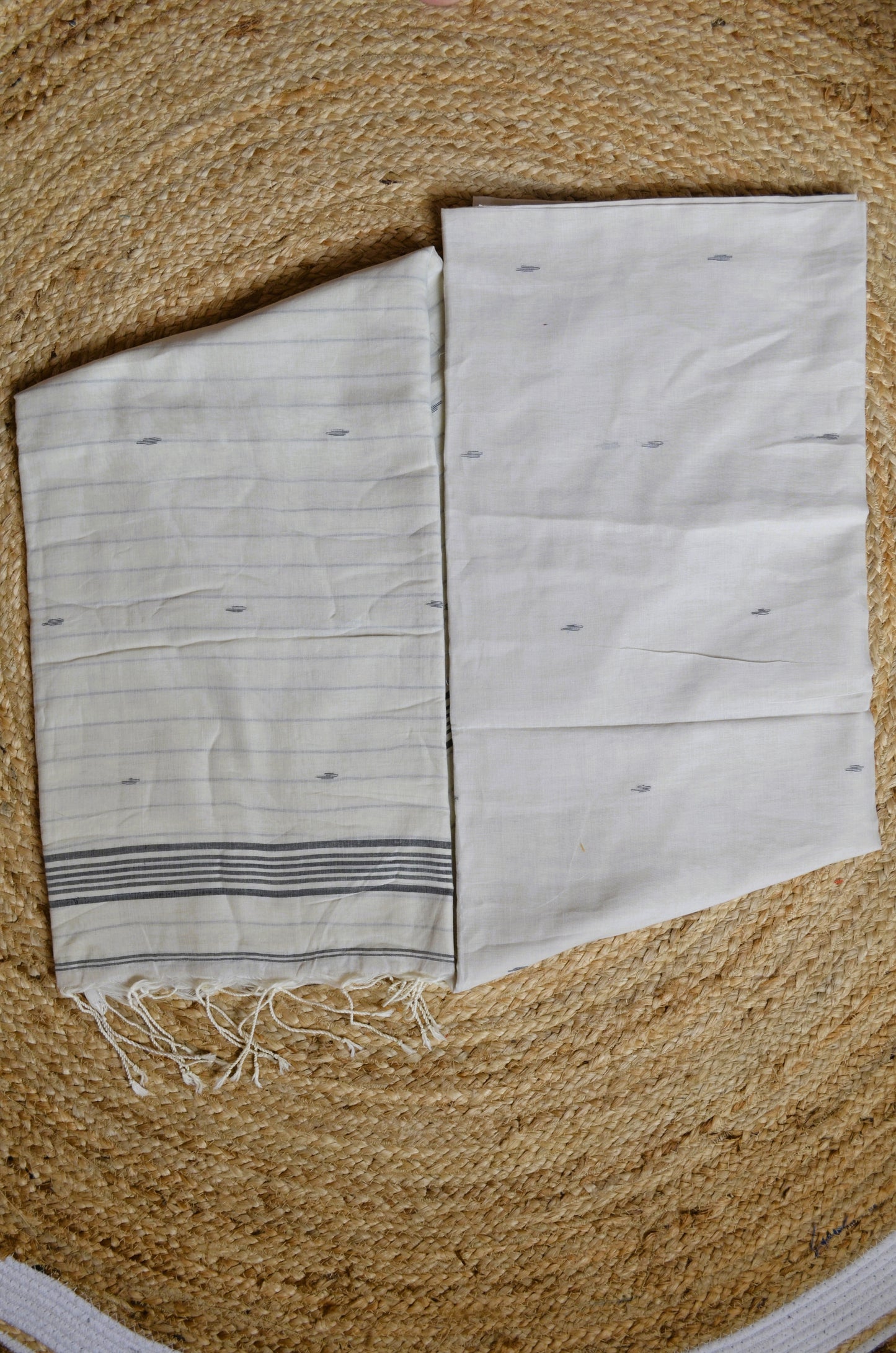 Cream Buttery Mul Cotton Bengal Muslin Handloom Saree