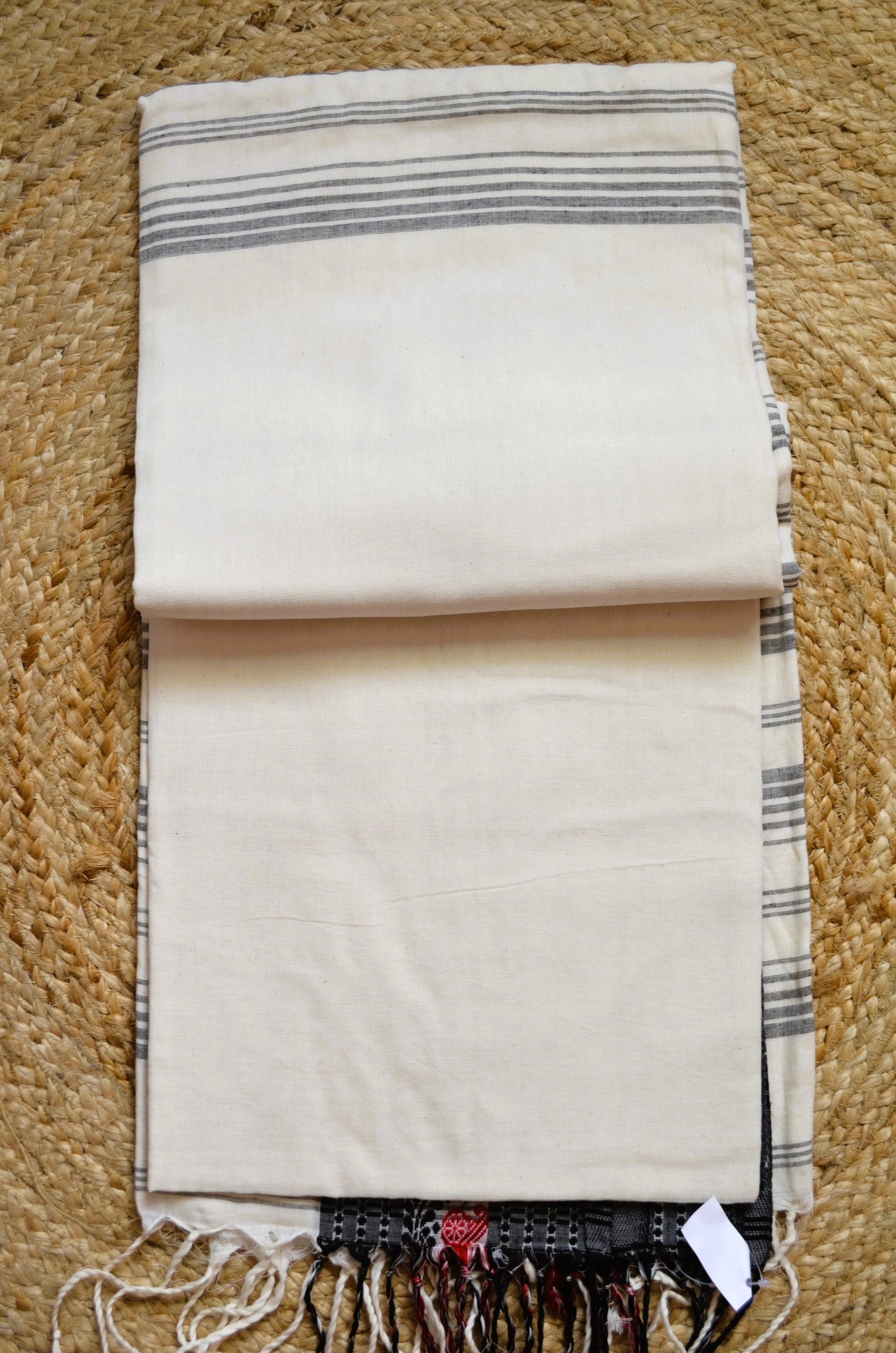 Off White Bengal Tangail Handloom Saree