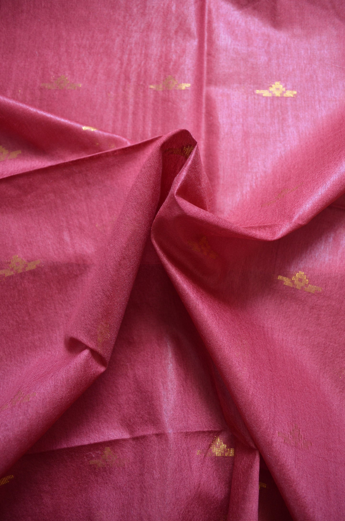 Maroon Contemporary Zari Work Vegan Silk Handloom Saree