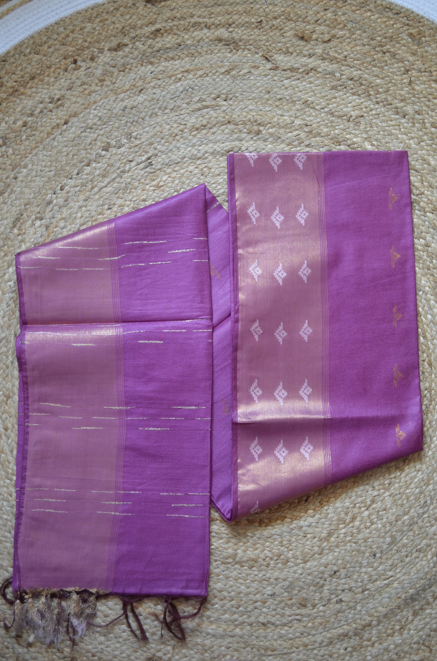Rouge Contemporary Zari Work Vegan Silk Handloom Saree