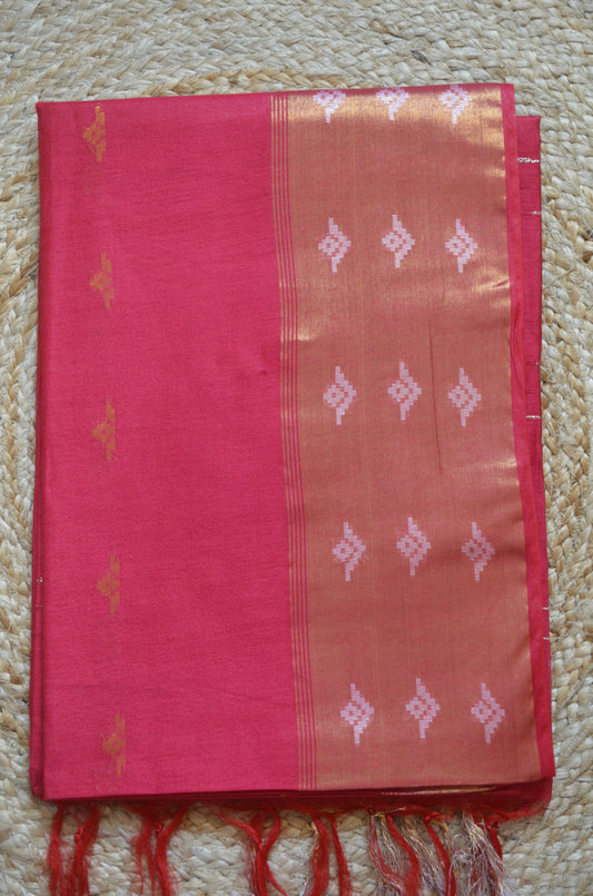 Red Contemporary Zari Work Vegan Silk Handloom Saree