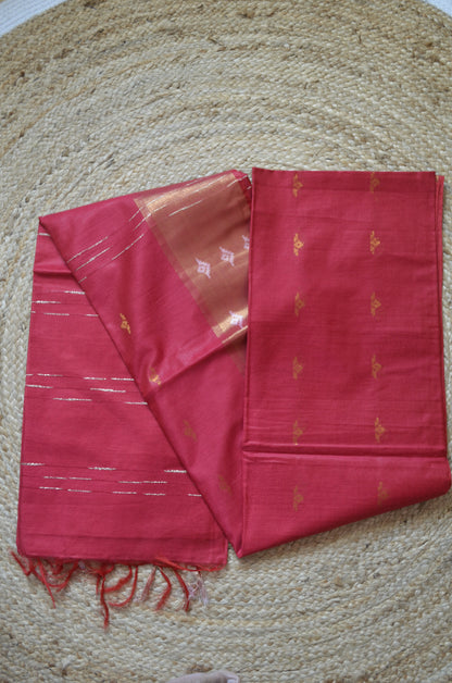 Red Contemporary Zari Work Vegan Silk Handloom Saree