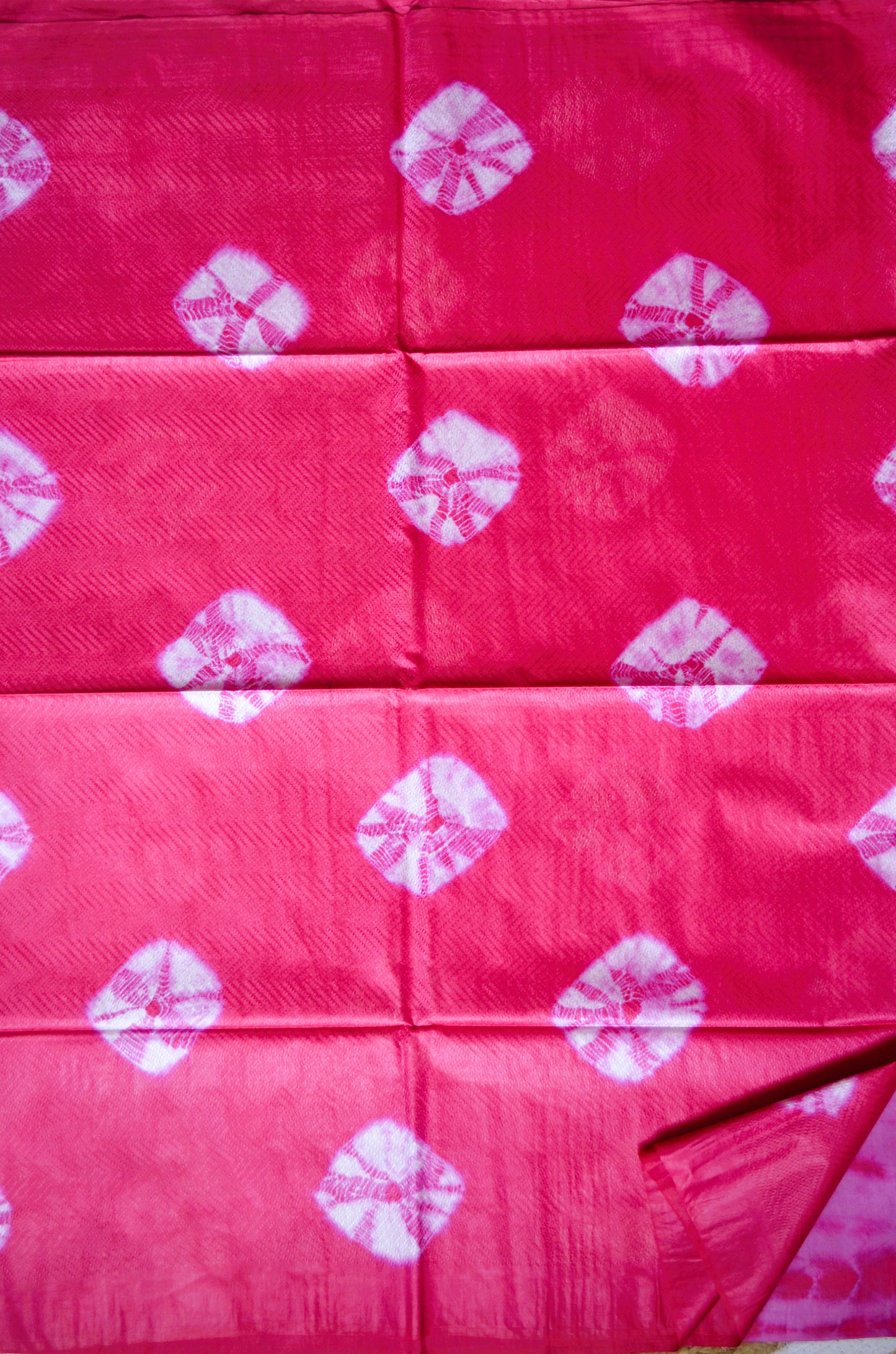 Magenta Contemporary Jacquard Vegan Silk Handloom Saree