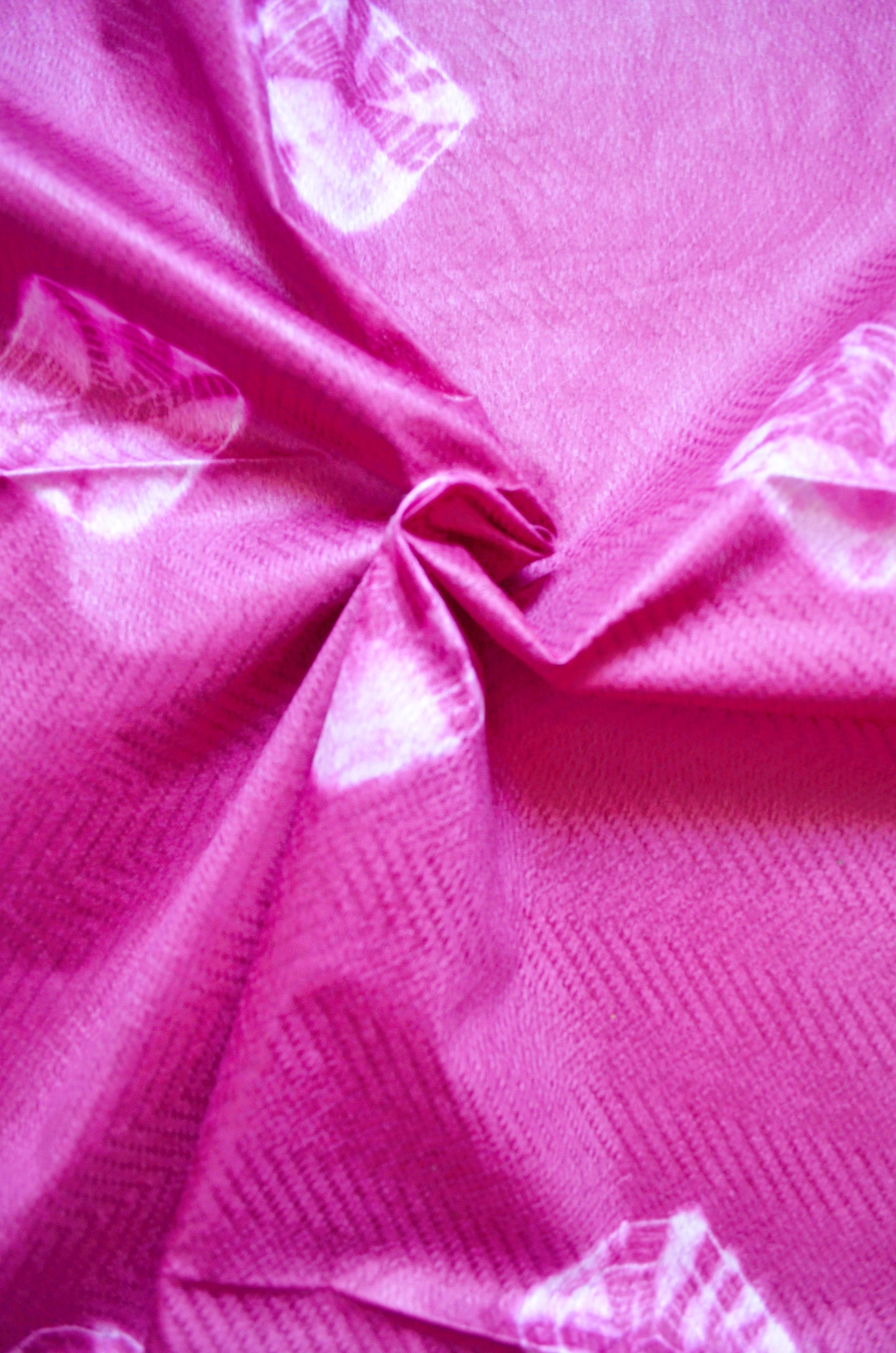 Rouge Contemporary Jacquard Vegan Silk Handloom Saree