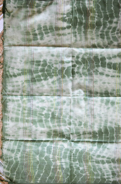 Green Contemporary Jacquard Vegan Silk Handloom Saree