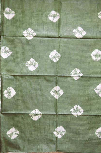 Green Contemporary Jacquard Vegan Silk Handloom Saree