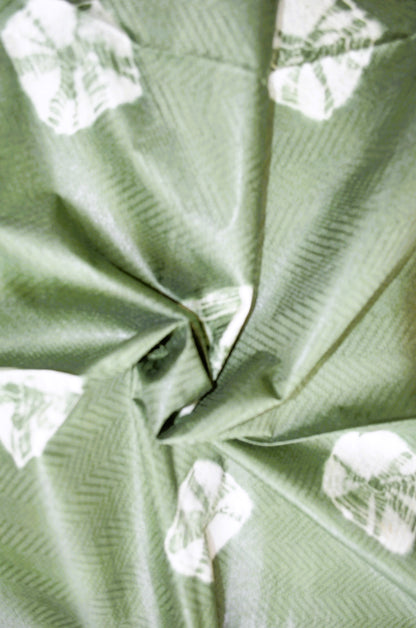 Green Contemporary Jacquard Vegan Silk Handloom Saree