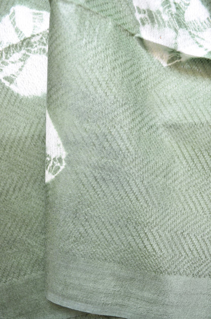 Green Contemporary Jacquard Vegan Silk Handloom Saree