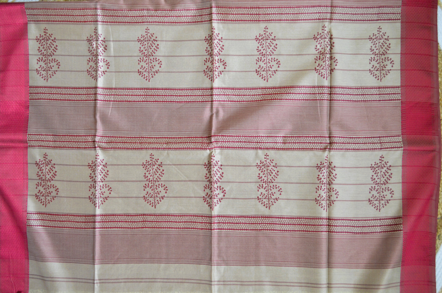 Beige Red Block Print Pure Silk Handloom Saree