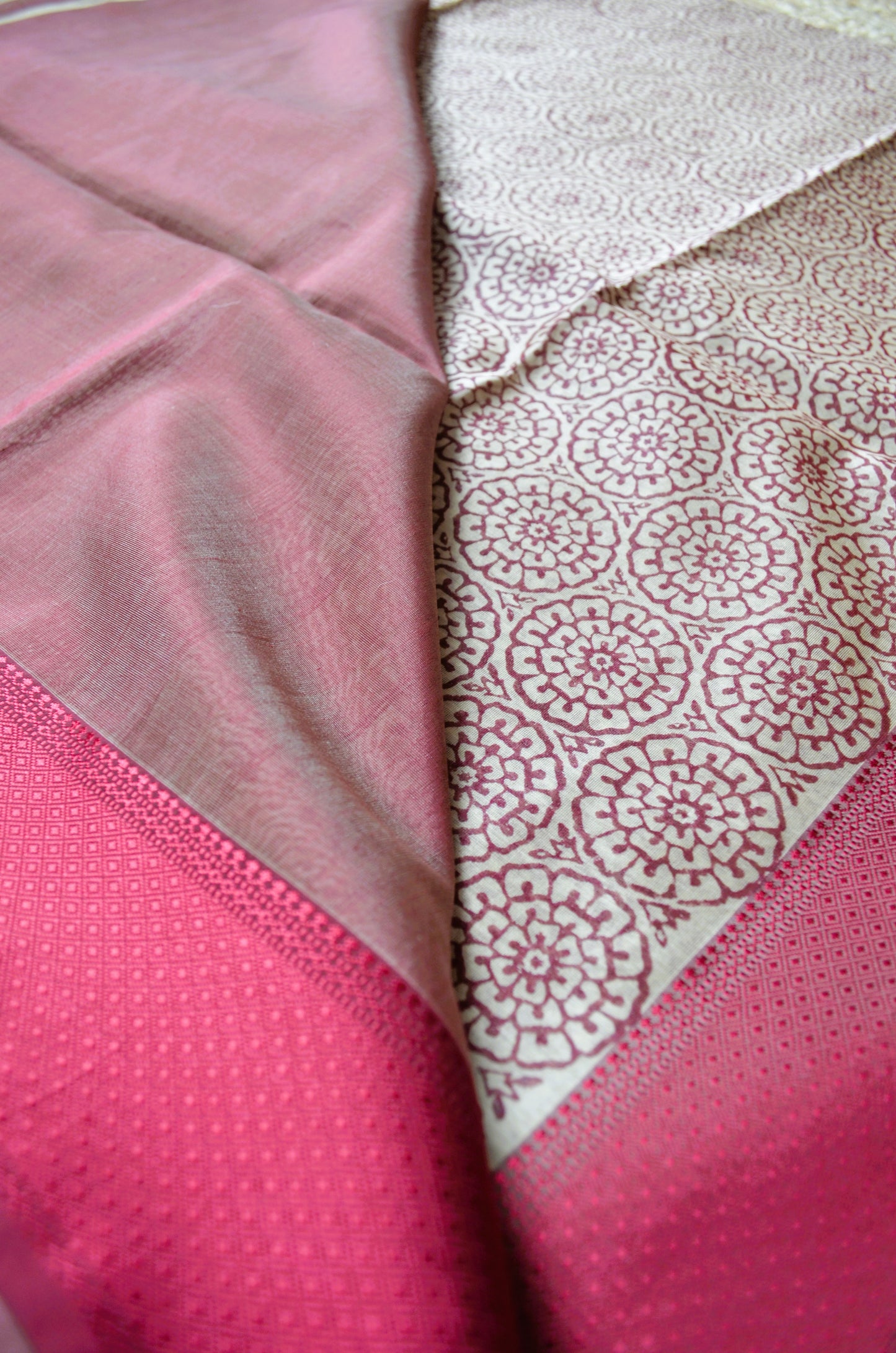 Beige Red Block Print Pure Silk Handloom Saree