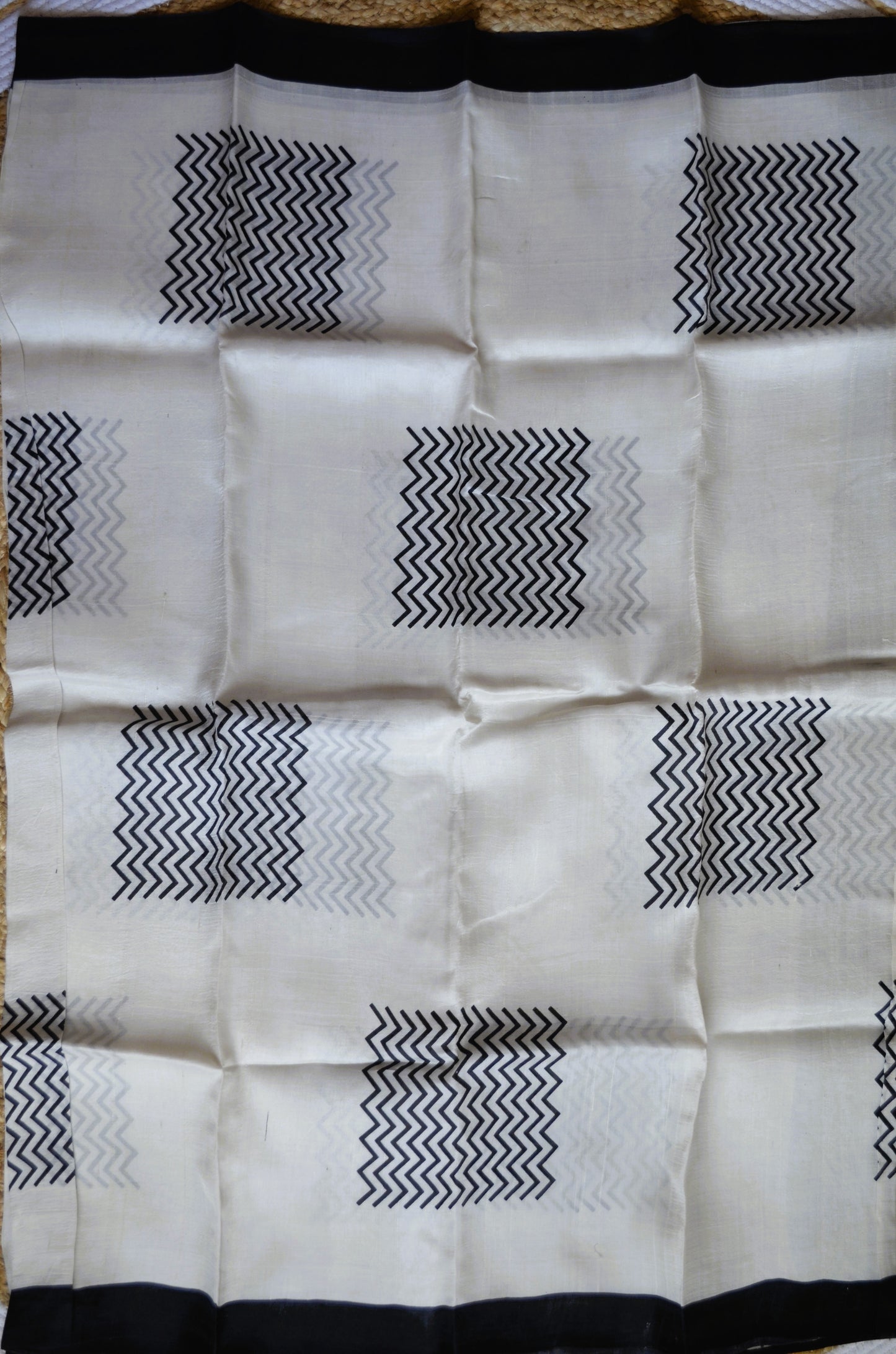 Off White Block Print Pure Silk Handloom Saree
