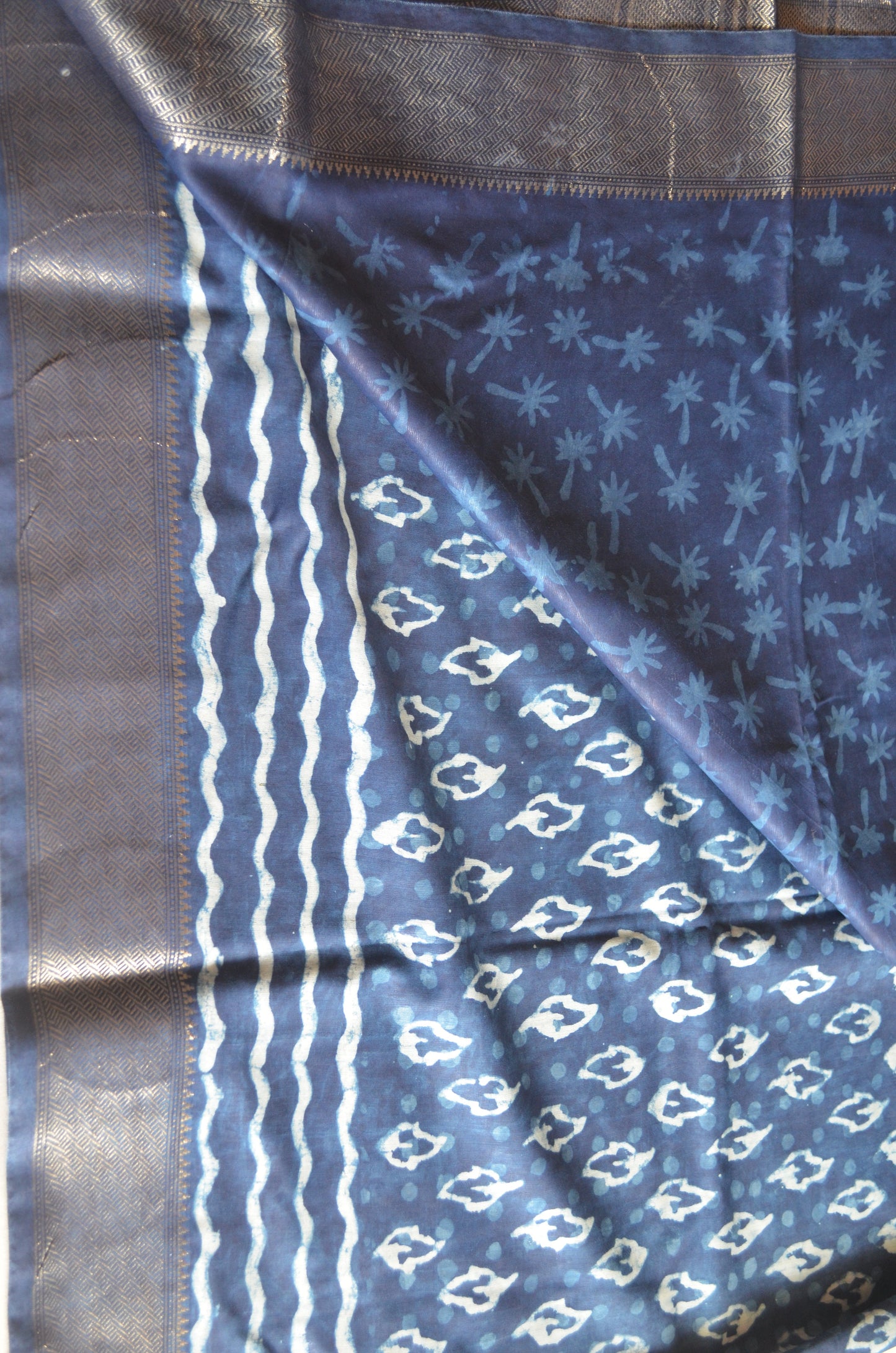 Indigo Maheshwari Dabu Block Print Vegan Silk Handloom Saree