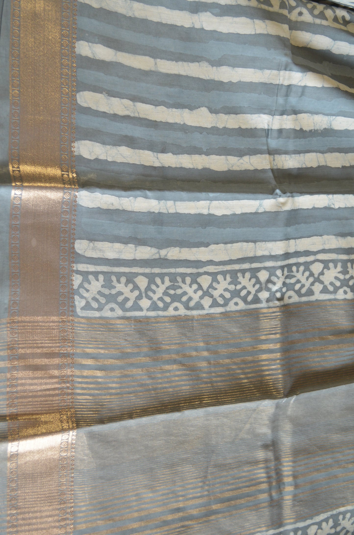 Steel Maheshwari Dabu Block Print Vegan Silk Handloom Saree