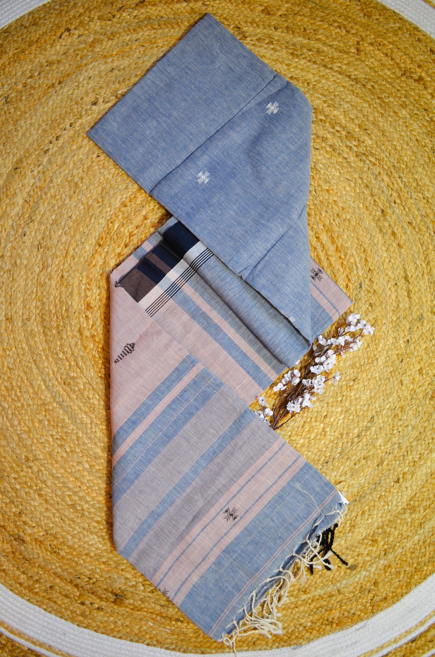 Grey Peach Buttery Mul Cotton Bengal Khadi Handloom Saree