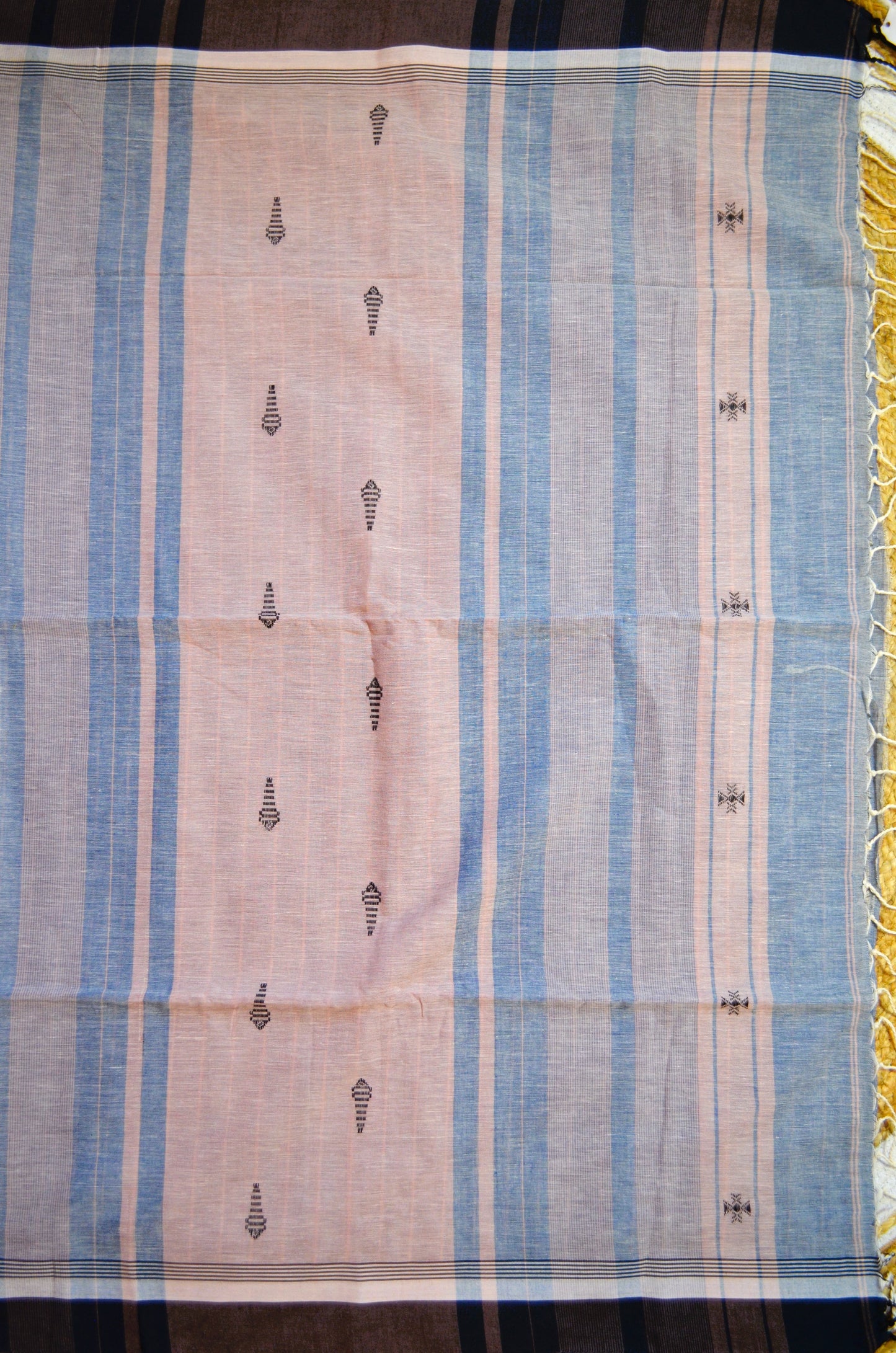Grey Peach Buttery Mul Cotton Bengal Khadi Handloom Saree