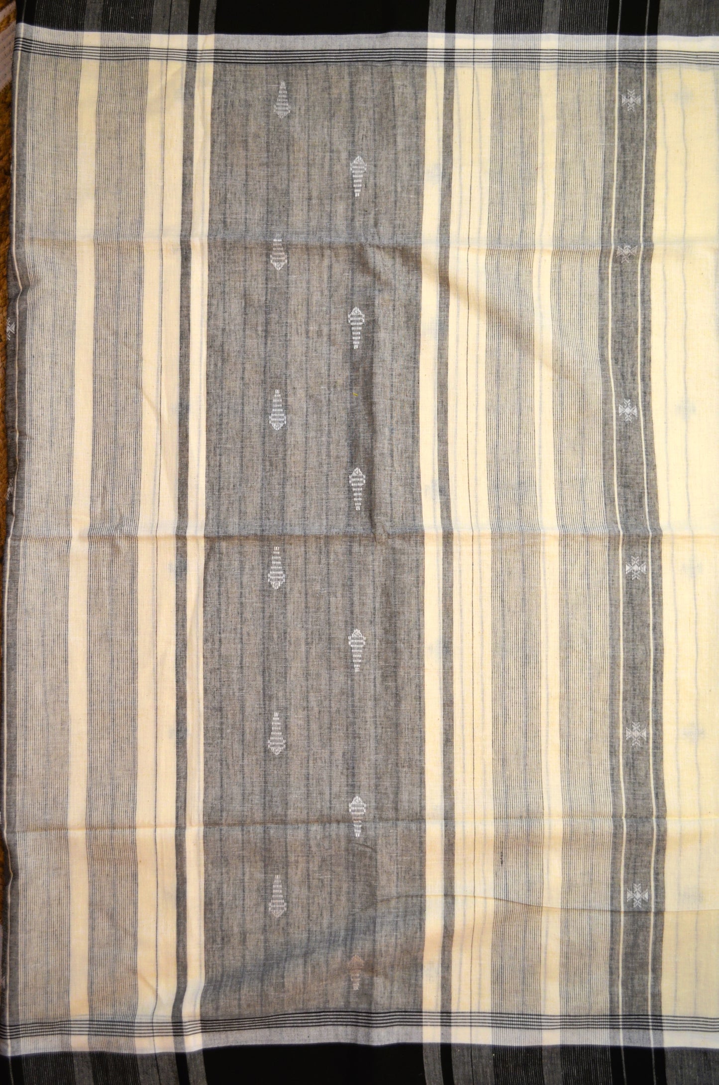 Cream Buttery Mul Cotton Bengal Khadi Handloom Saree