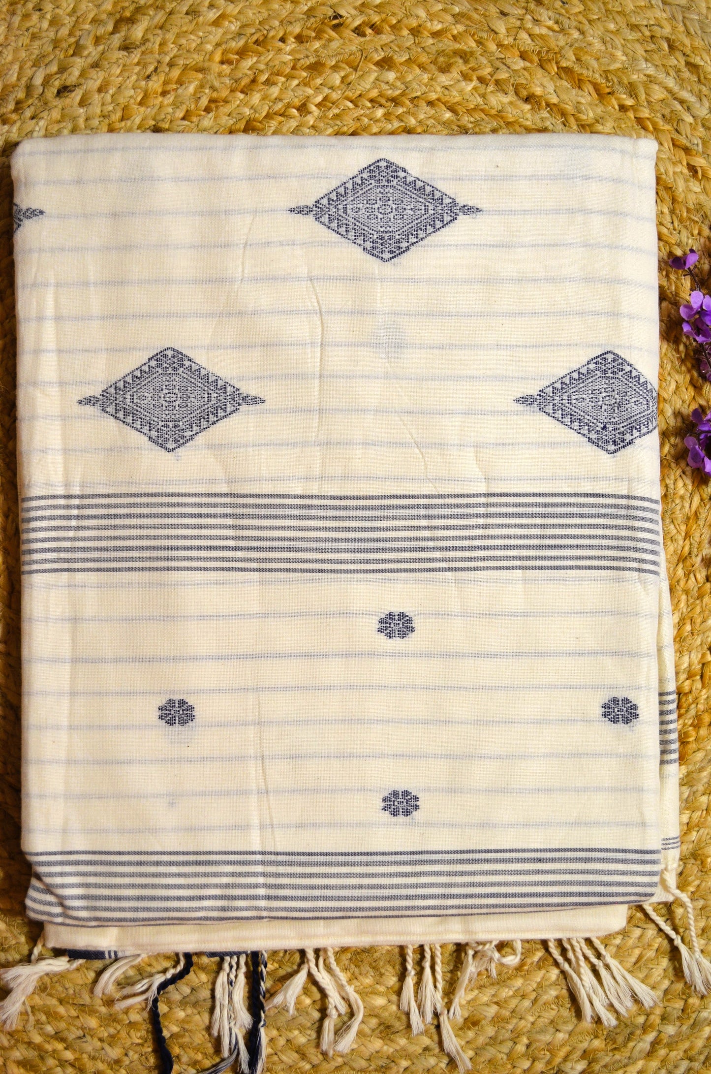 Cream Buttery Mul Cotton Bengal Muslin Handloom Saree