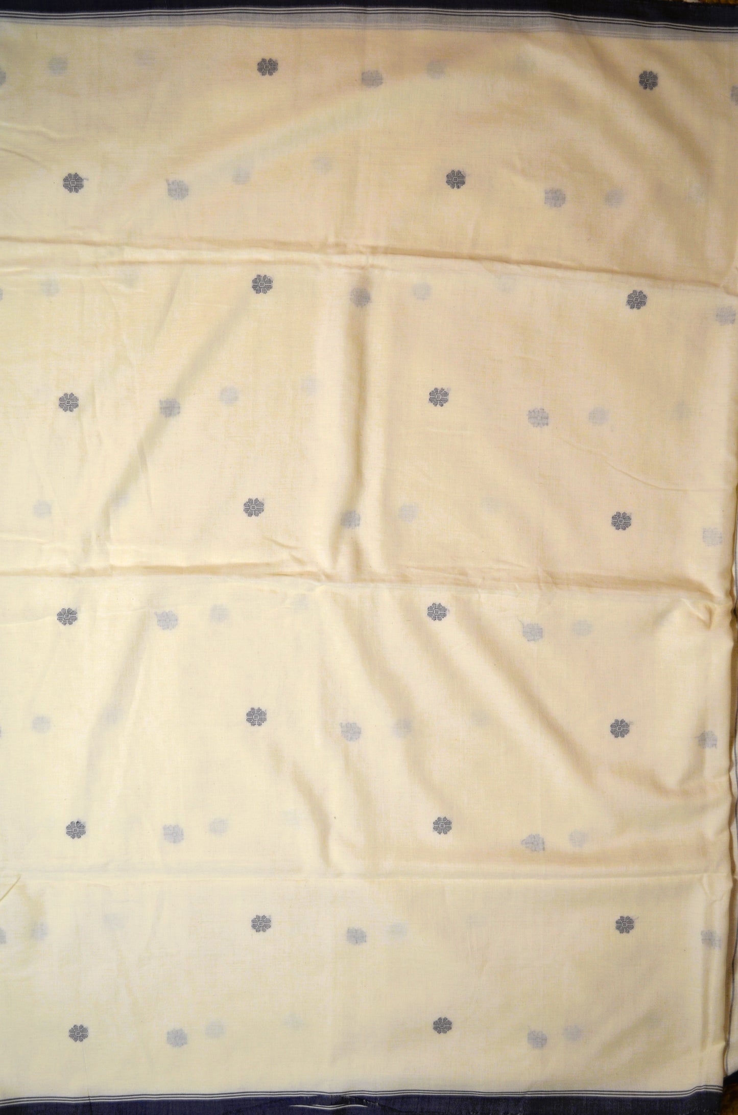 Cream Buttery Mul Cotton Bengal Muslin Handloom Saree