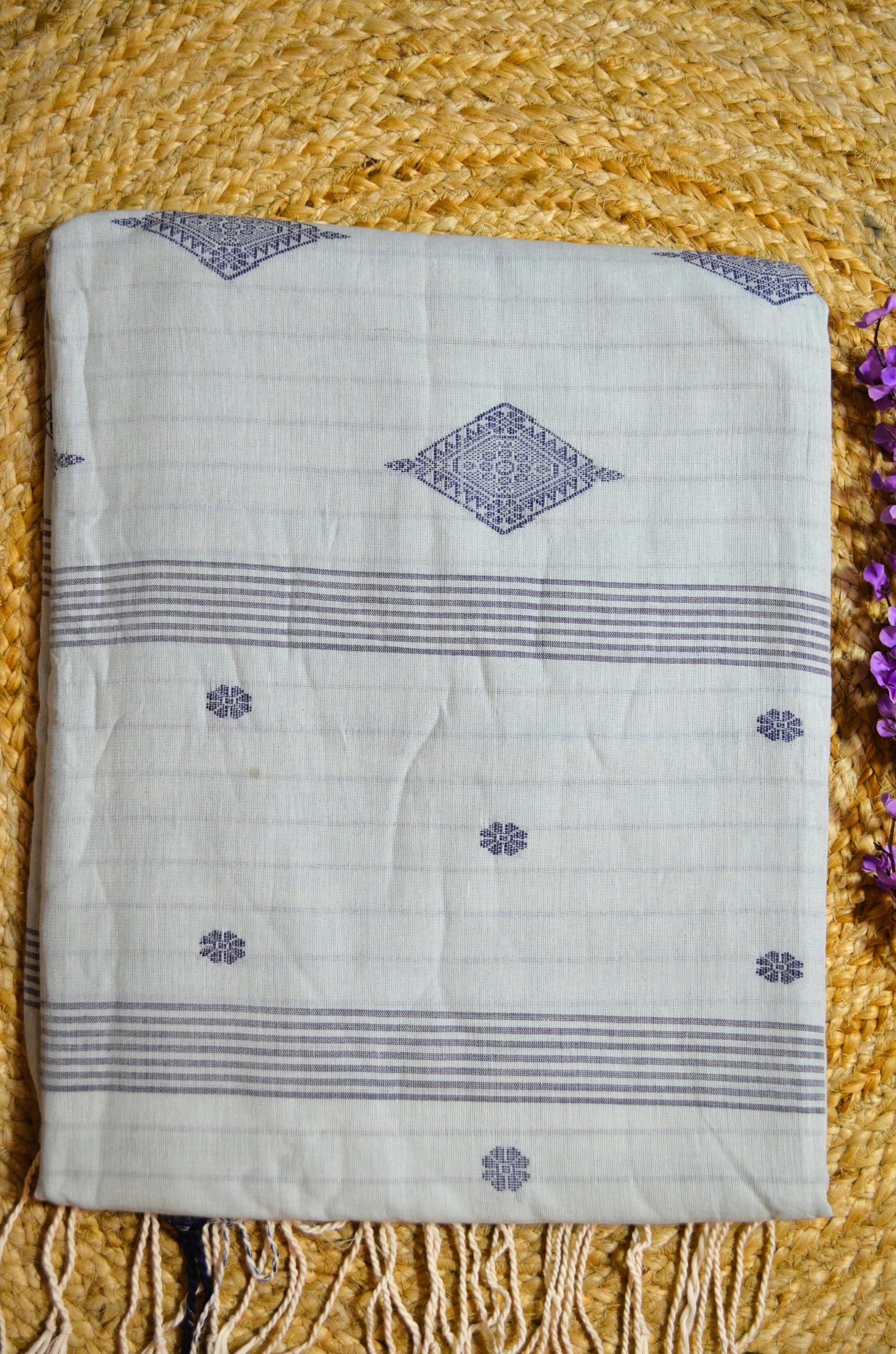 Light Pista Buttery Mul Cotton Bengal Muslin Handloom Saree