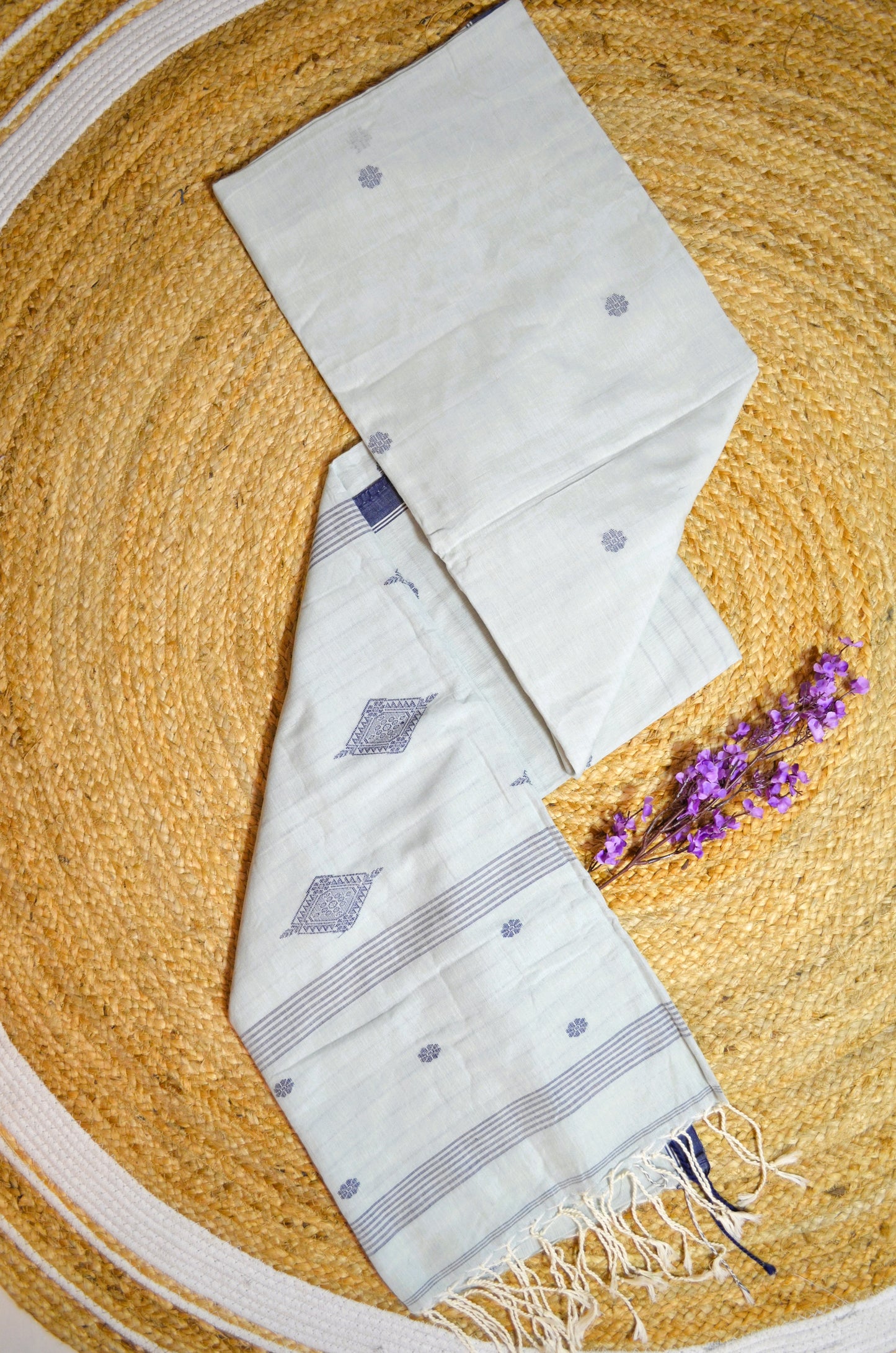 Light Pista Buttery Mul Cotton Bengal Muslin Handloom Saree
