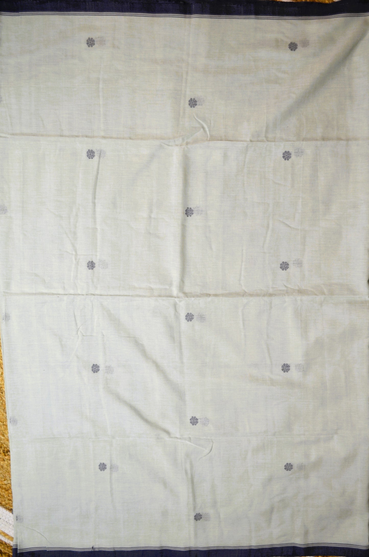 Light Pista Buttery Mul Cotton Bengal Muslin Handloom Saree
